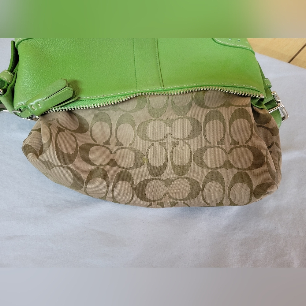 Coach Hamptons Demi Green Vintage Baguette - Picture 11 of 16